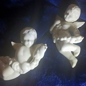 ❤️Darl ...White enamel Angel wall hangs ...pair 1950s